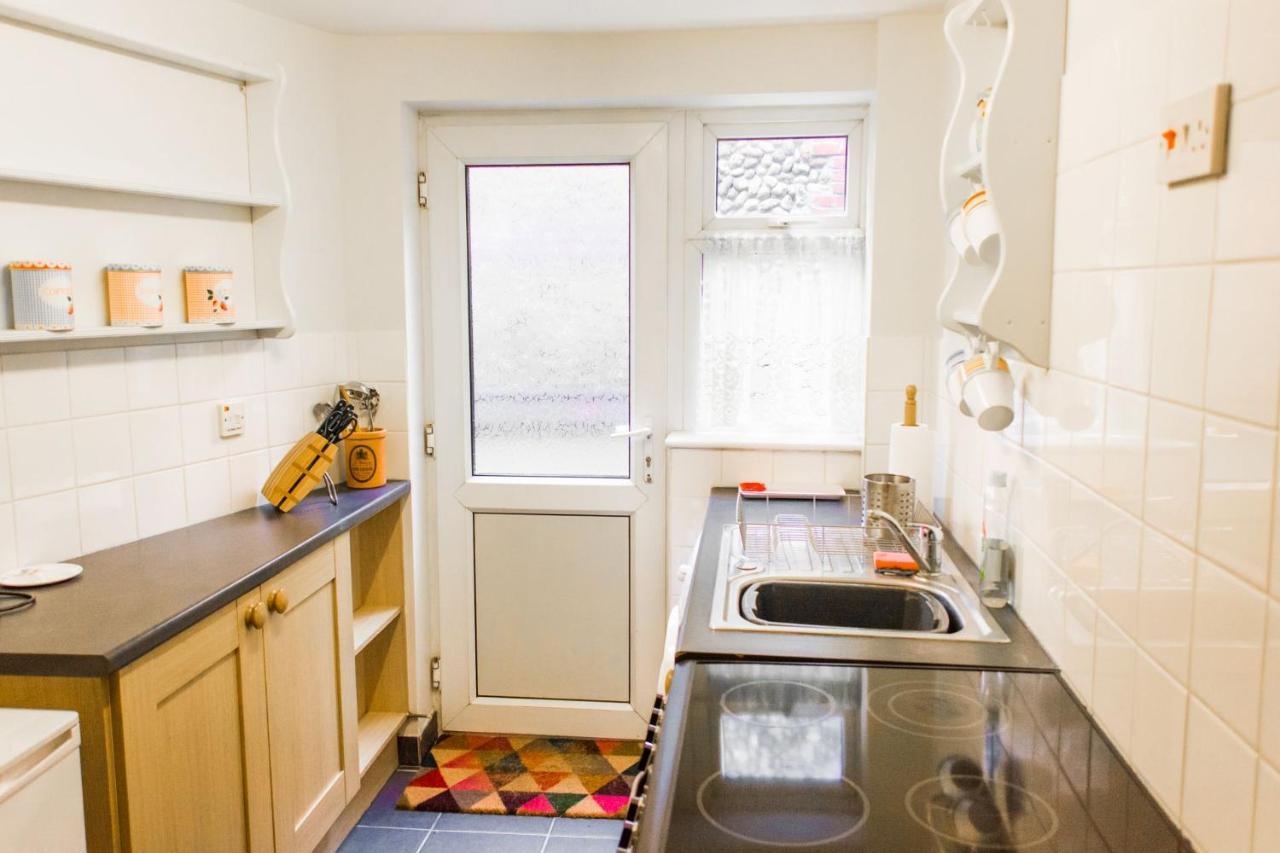 Host & - Shoemakers Holiday home